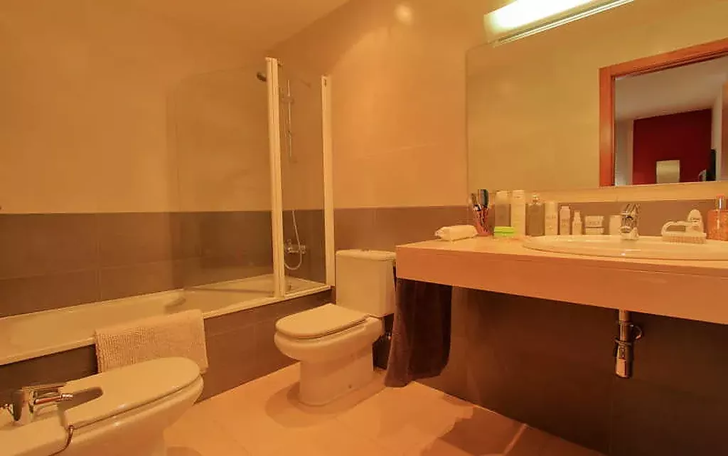 Baño suite, casa en venta en Aiguaviva, Girona