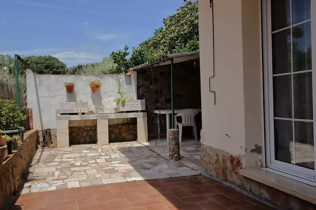 Patio, casa aislada de pueblo en venta en Santa Coloma de Farners, Girona
